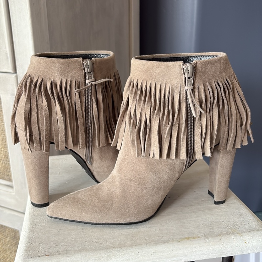 NWOB Stuart Weitzman Ankle Fringe Booties - Picture 5 of 10